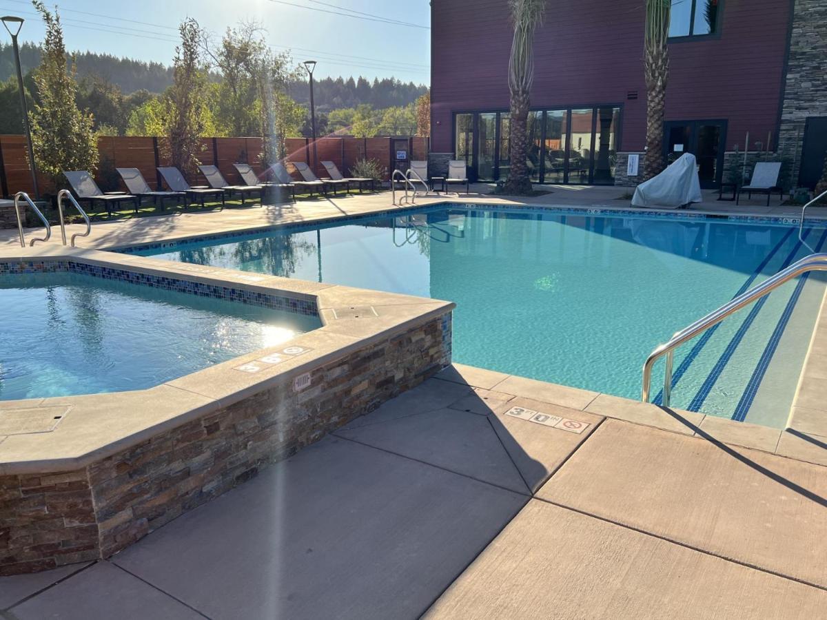 Wyndham Garden Redwood Valley - Ukiah المظهر الخارجي الصورة