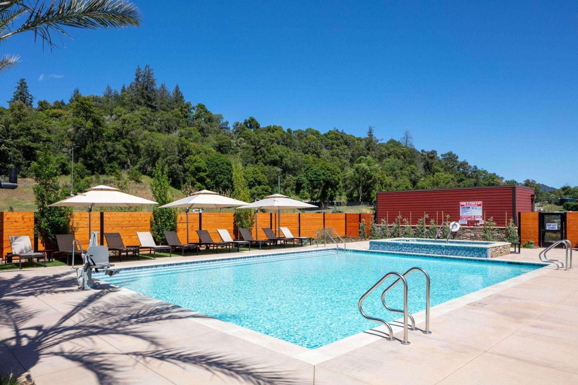 Wyndham Garden Redwood Valley - Ukiah المظهر الخارجي الصورة